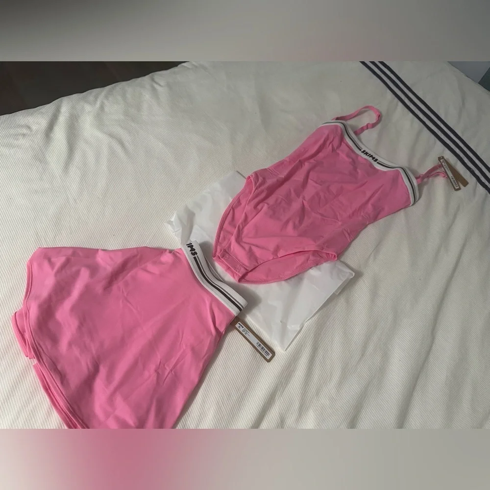 Skims xs pink body suite camisole activewear limited skims sold out women’s new - Picture 6 of 12